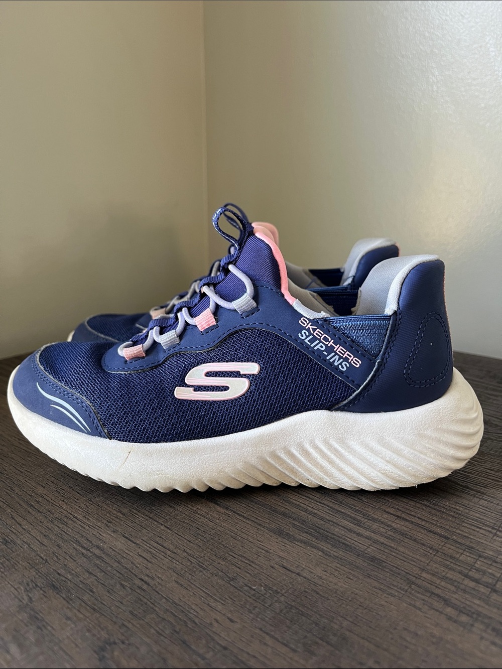 Skechers slip-ins Navy Blue and Pink Slip-In Athletic Sneakers size 13